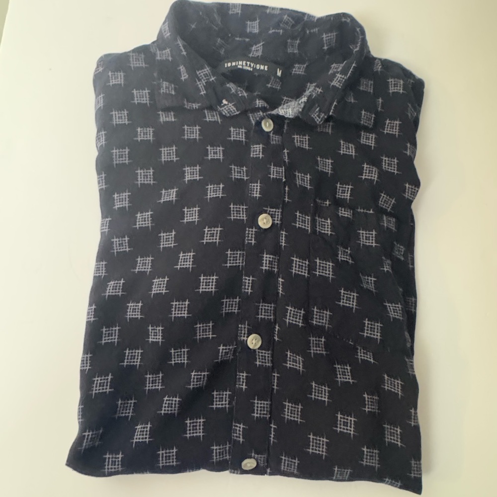 Trendy Black Patterned Button Down Shirt - image 1